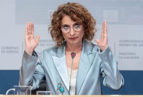 Imagen de archivo de la vicepresidenta primera y ministra de Hacienda, María Jesús Montero.