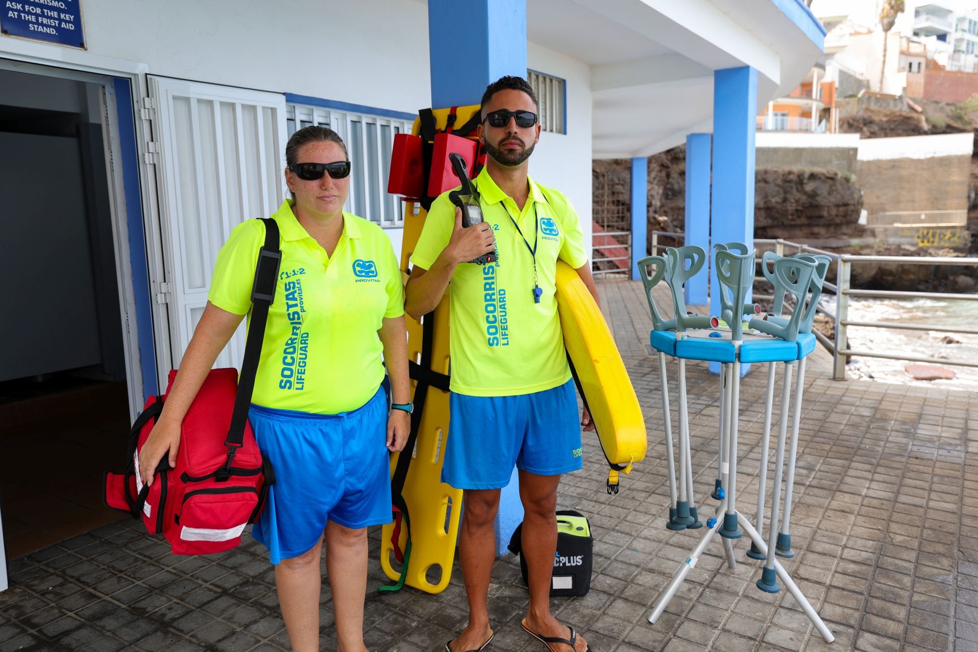 Imagen principal - Aciertos y vacíos en las labores de socorrismo en el litoral del norte