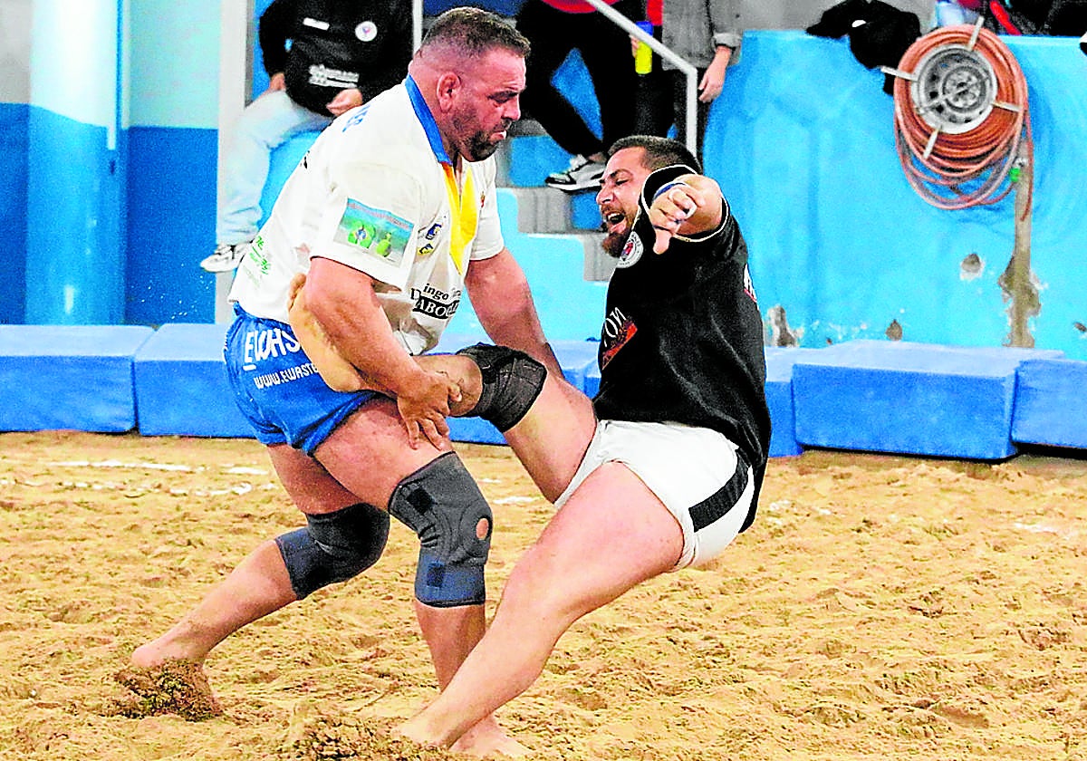 El puntal C Aitor Lorenzo volvera a ser el primer hombre del vigente campeón Unión Agüimes.