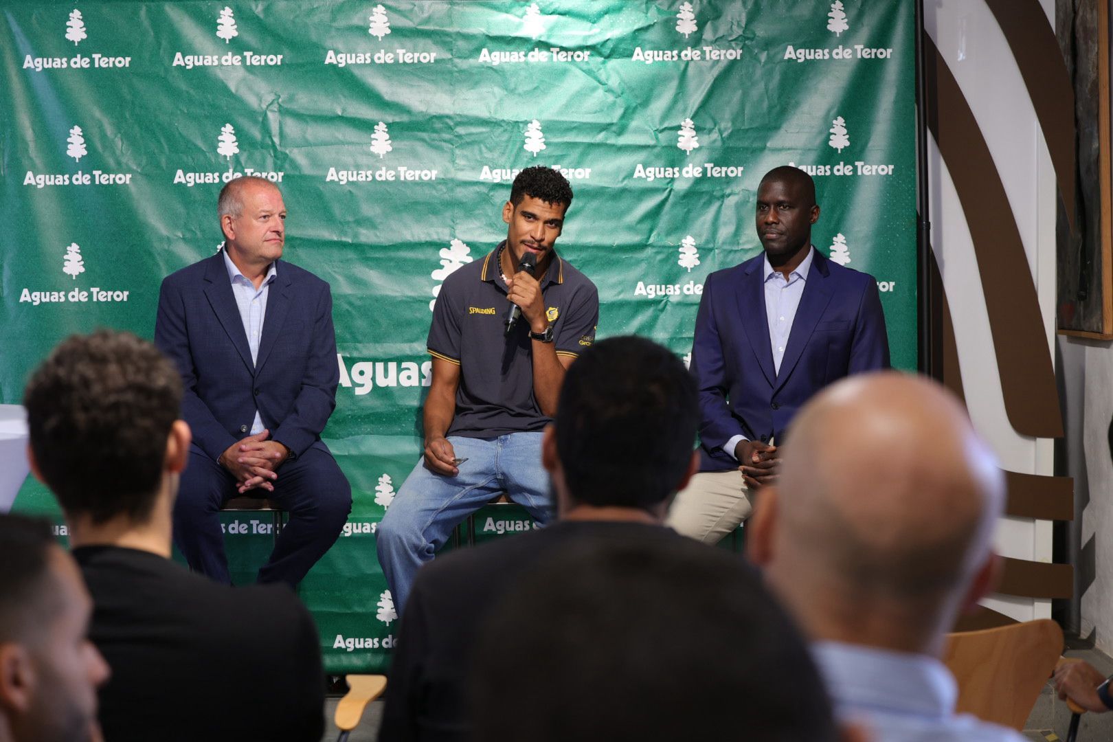 Labeirye ya piensa en amarillo