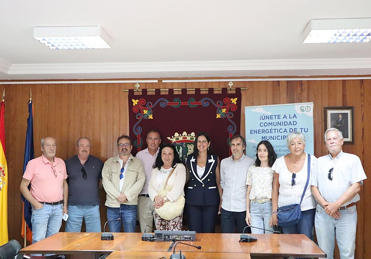 Participantes en la presentación de la Comunidad Energética de San Mateo.