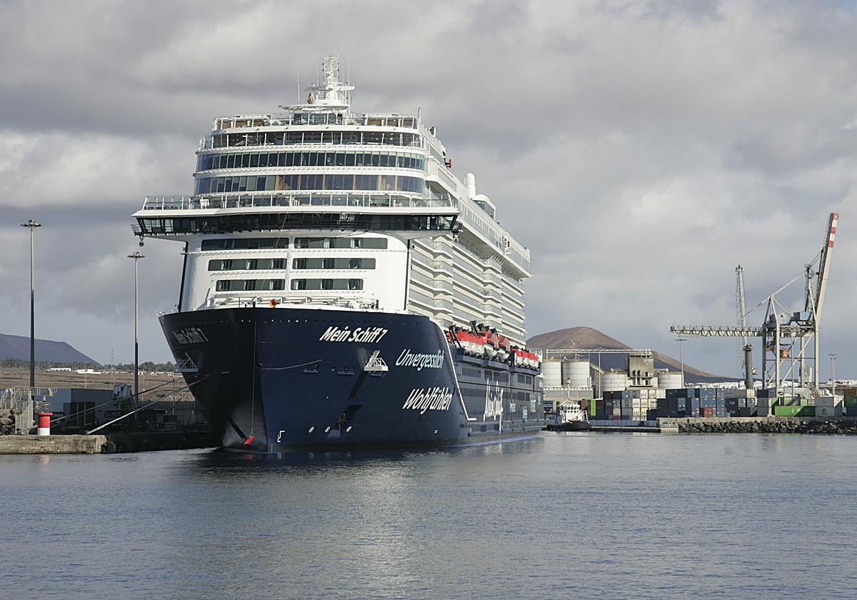 Actividad crucerística reciente en aguas de Arrecife.