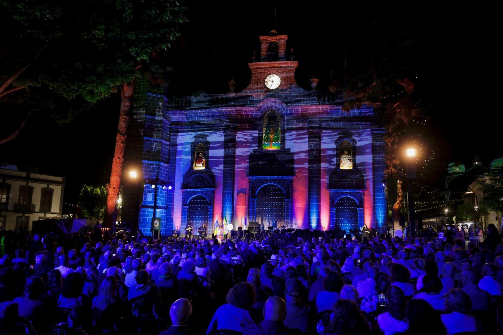 Raquel del Rosario pregona las Fiestas del Pino 2025