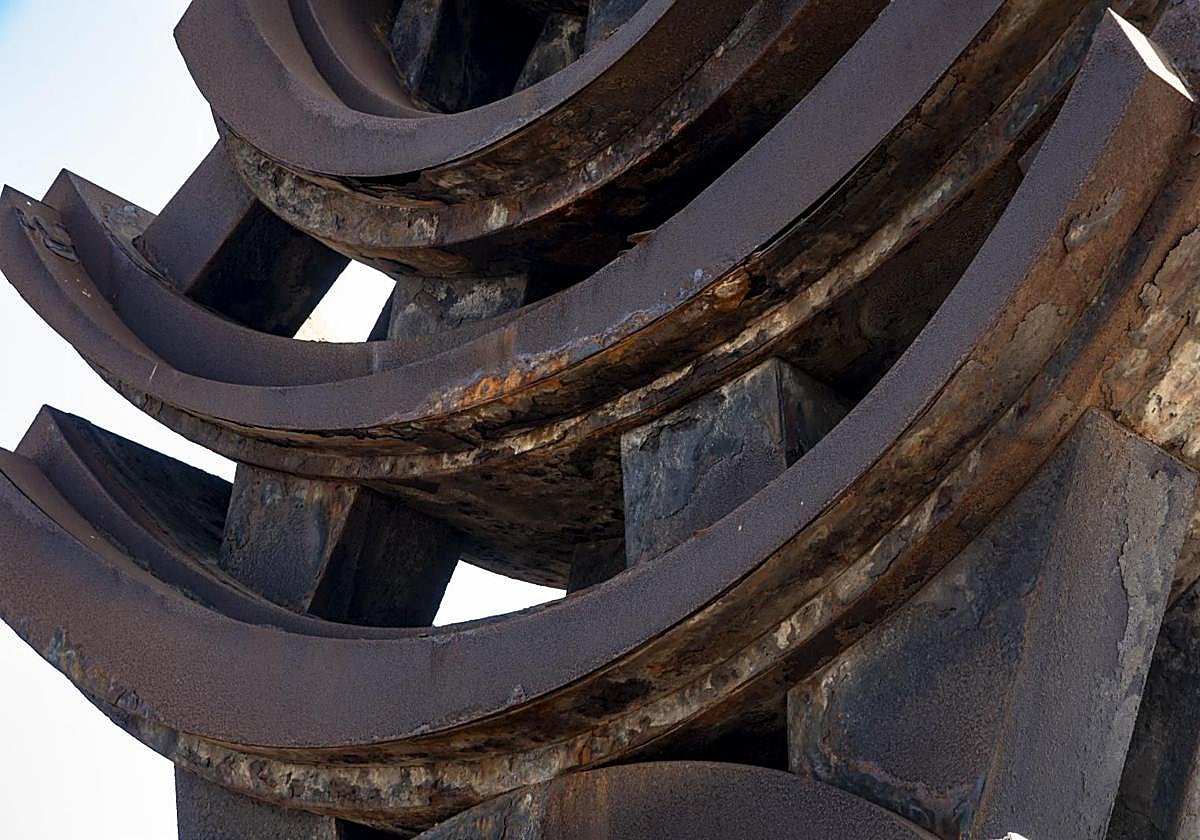 &#039;La Mirada&#039; se cae a cachos en Telde