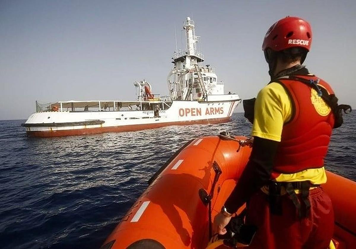 Imagen del exterior del buque Open Arms.