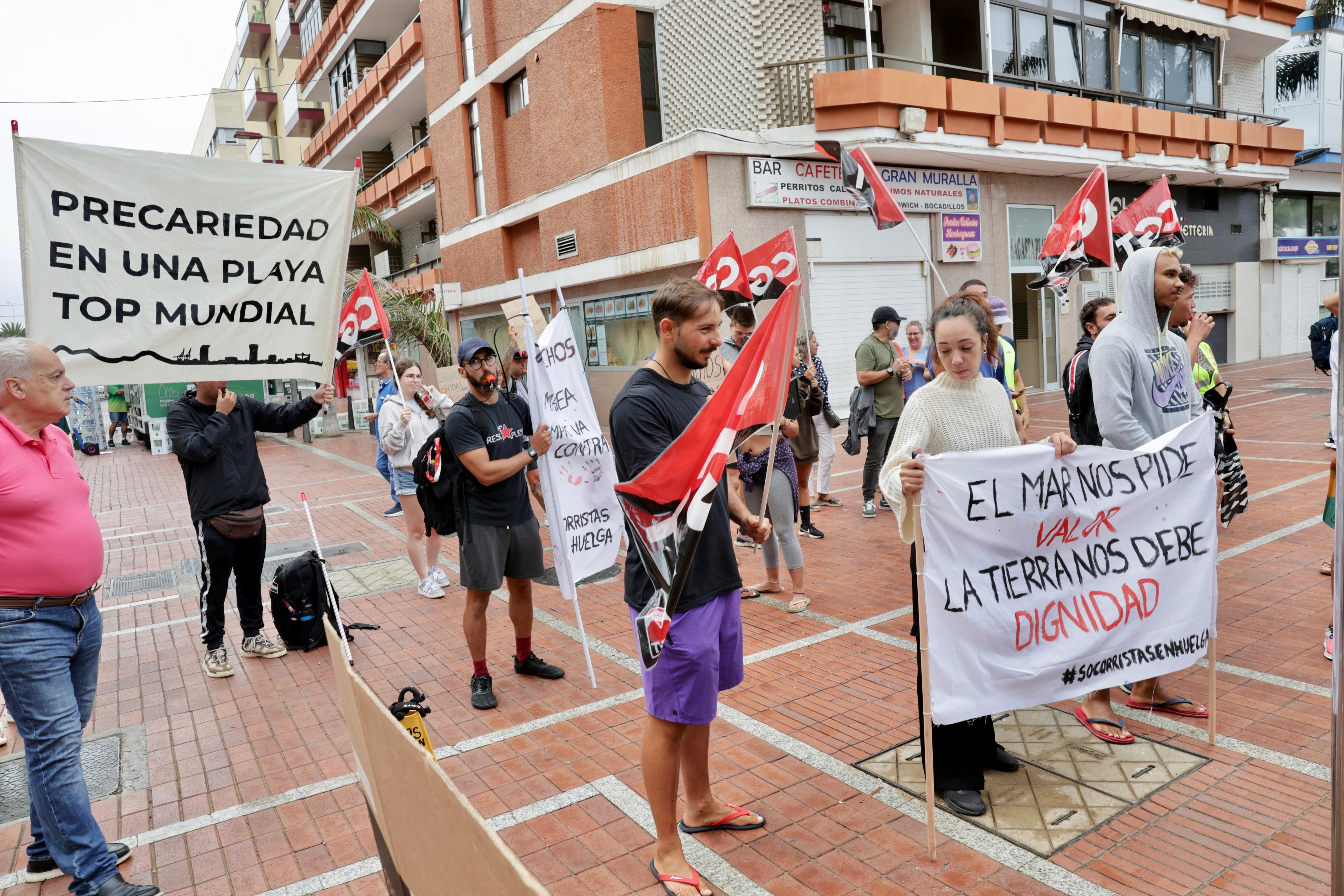Protesta de los socorristas en Las Palmas de Gran Canaria