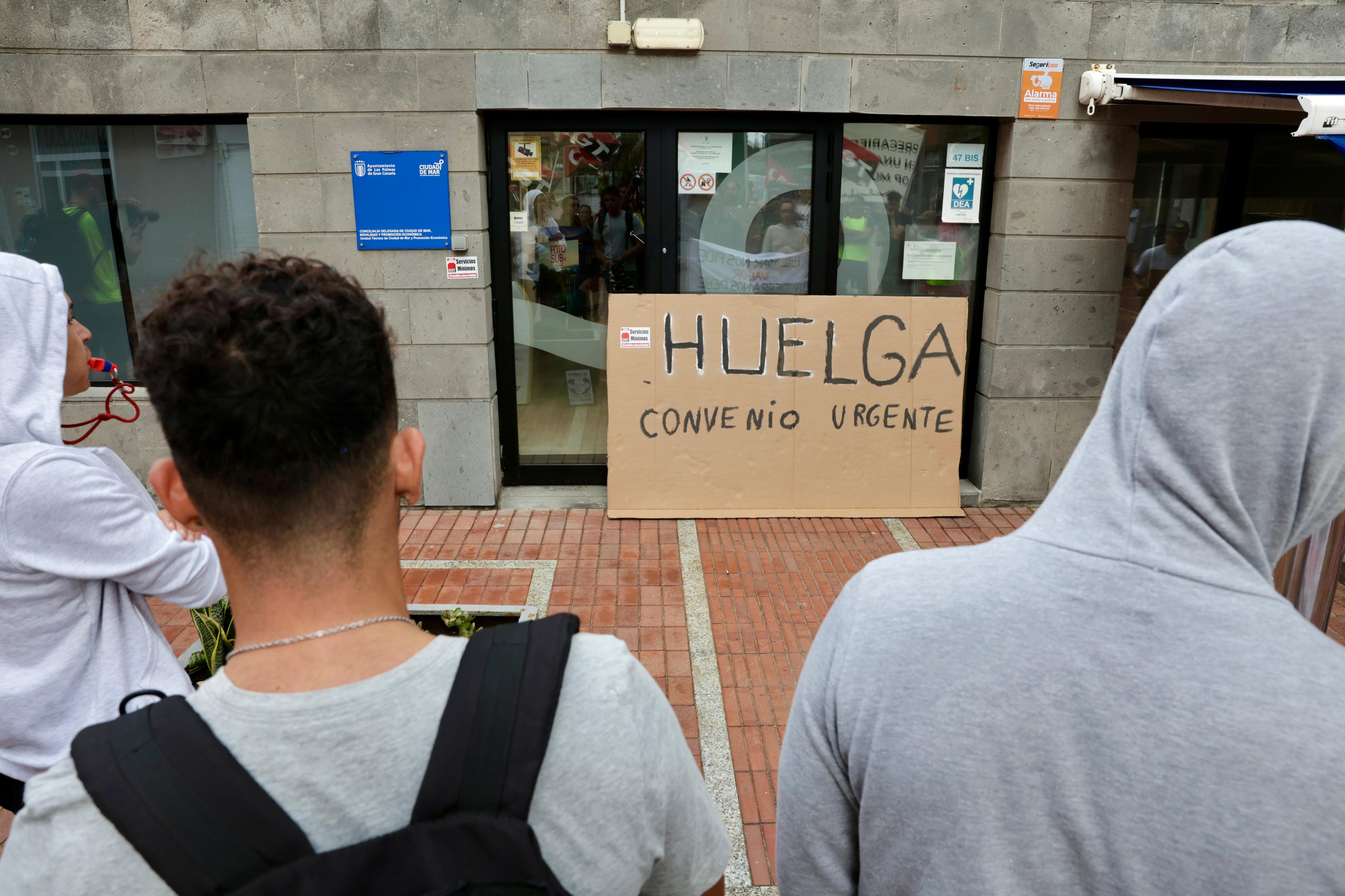 Protesta de los socorristas en Las Palmas de Gran Canaria