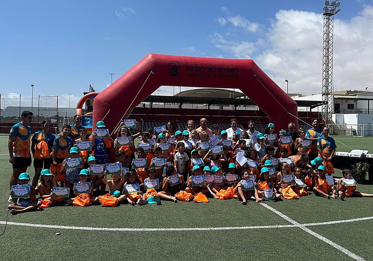 Protagonistas en la actividad de cierre.