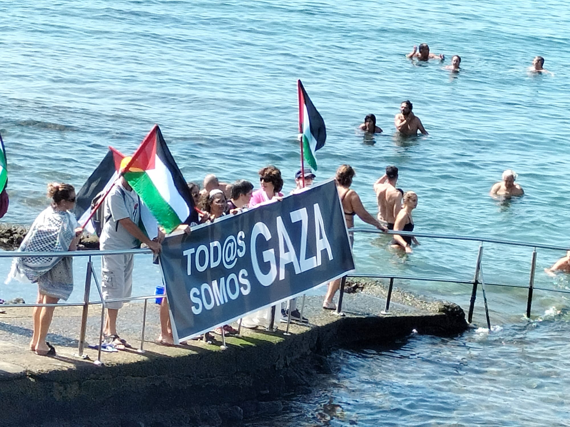 Imagen principal - Imágenes desde el barco donde viaja Bianca Milacic