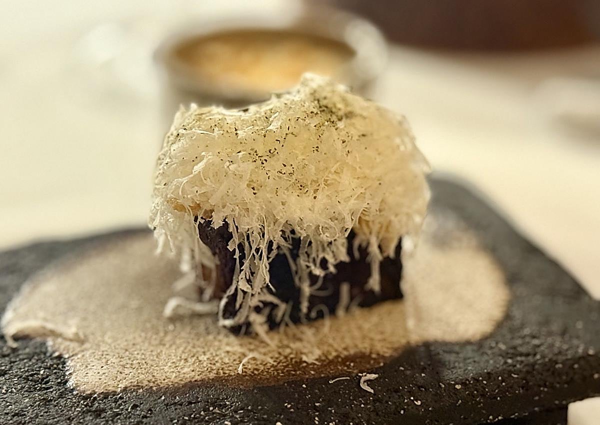 Imagen secundaria 1 - Medregal, cochinillo y cordero