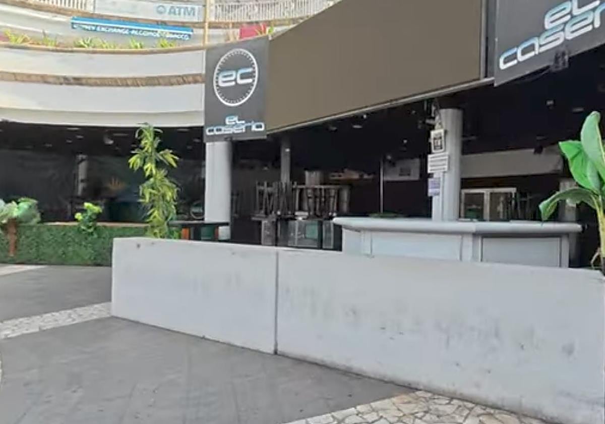 Vista del local y de parte de la terraza, a la izquierda de la imagen.