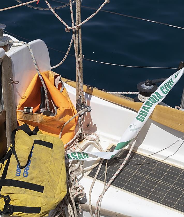 Imagen secundaria 2 - La prensa británica destapa el estado del joven desaparecido en el sur de Gran Canaria: «No podía mantenerse en pie»