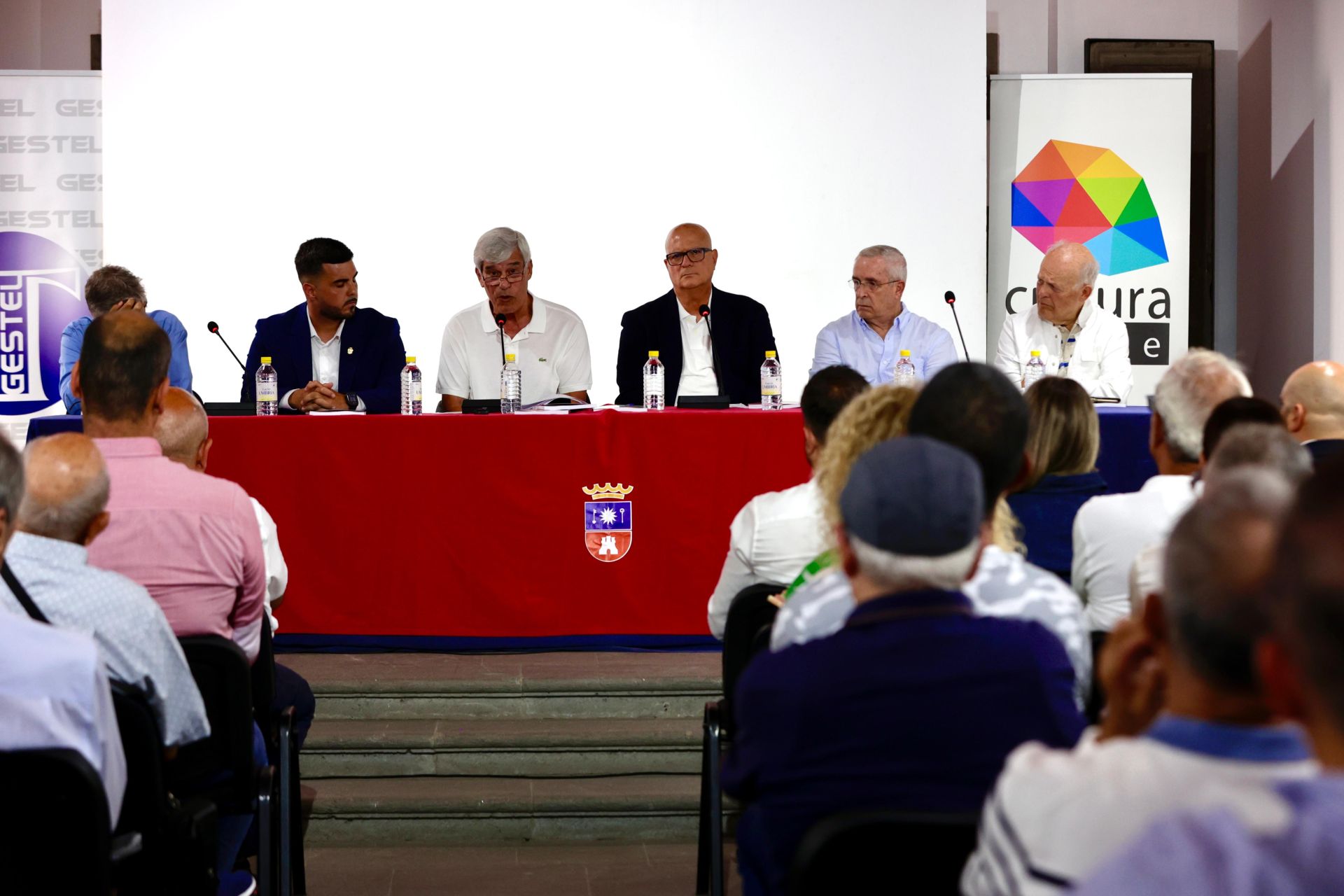 Presentación del libro &#039;Desde el Terrero con Dignidad&#039;