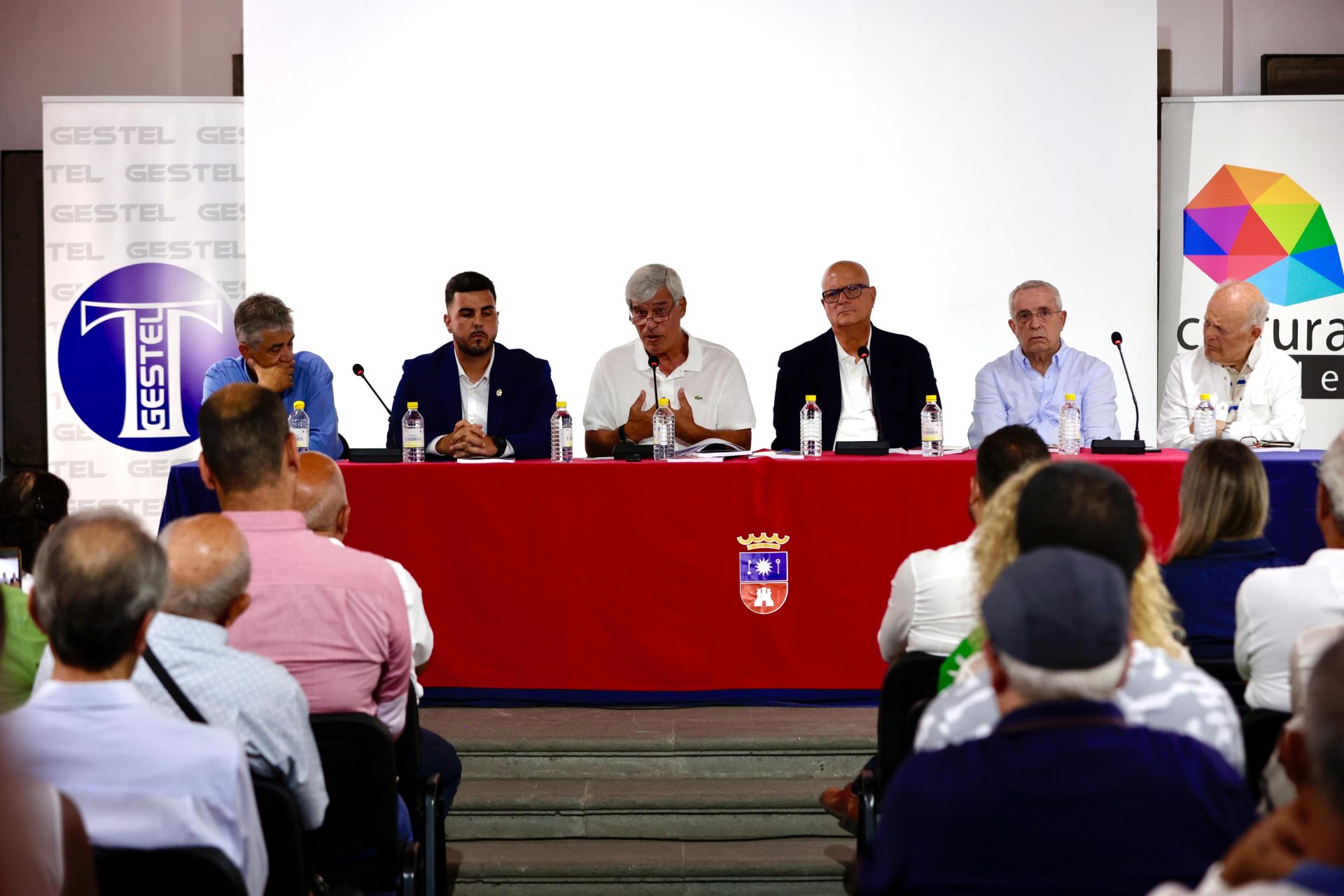 Presentación del libro &#039;Desde el Terrero con Dignidad&#039;