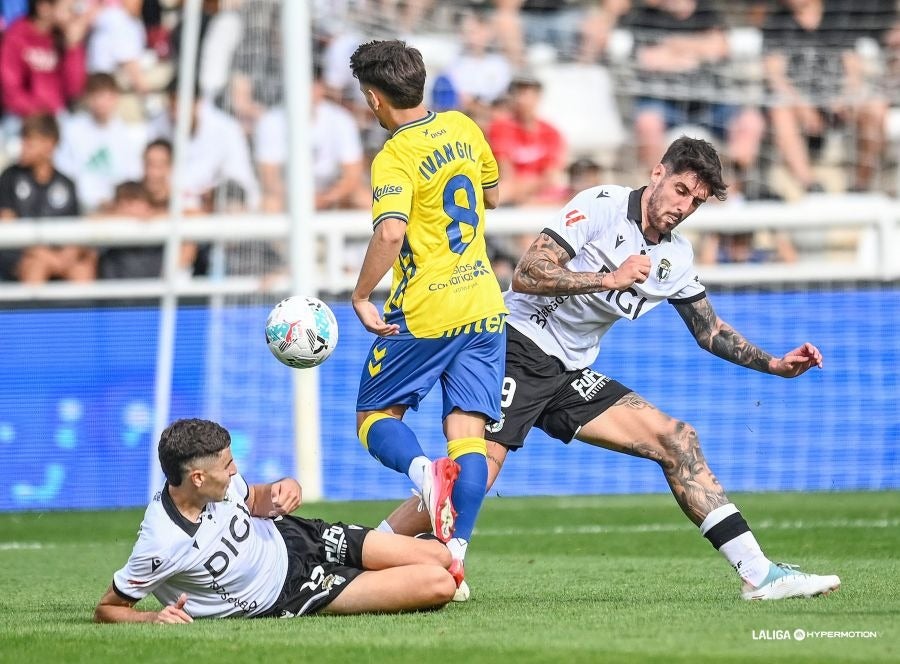 Las mejores imágenes del duelo Burgos-UD Las Palmas