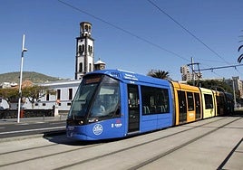 Imagen de archivo de un travía de Tenerife.