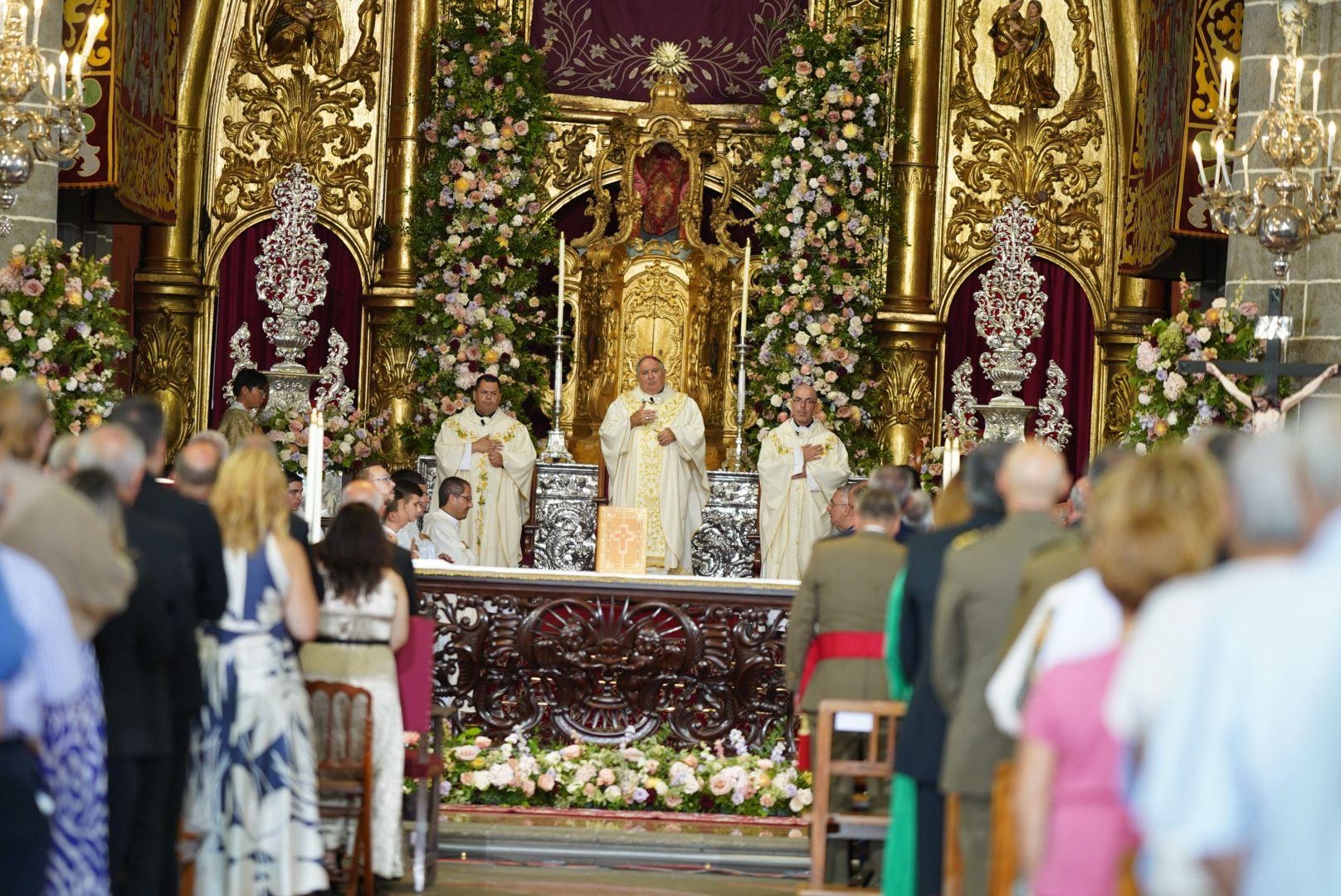 Emoción y recogimiento en la homilía dedicada a la Virgen del Pino