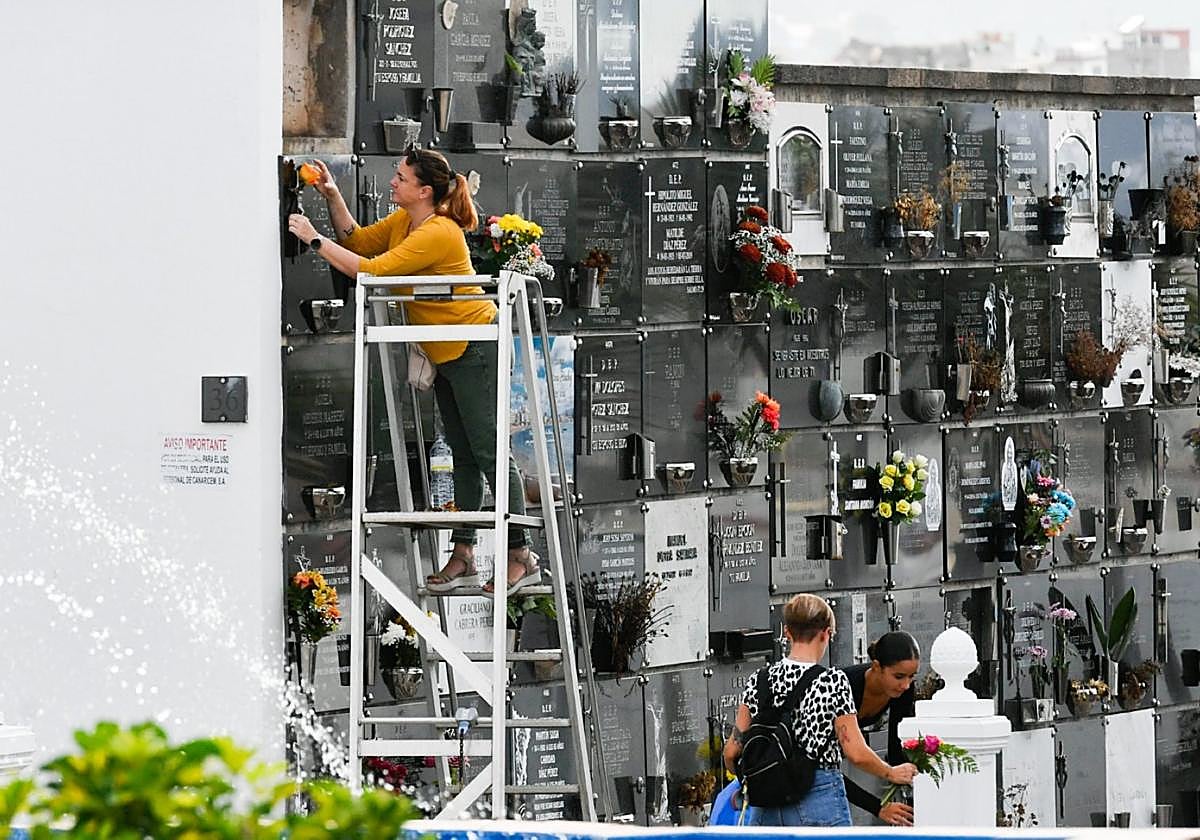 Imagen de archivo de un cementerio.