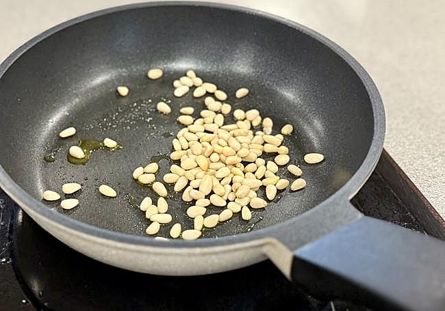 Tostamos los piñones