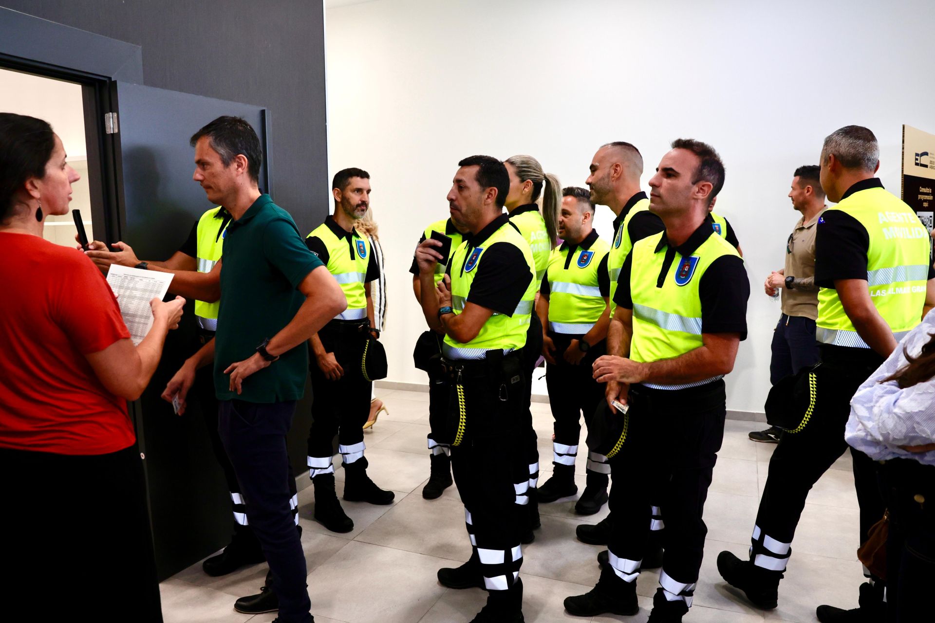 La alcaldesa presenta el acto de nombramiento de los 40 nuevos agentes de movilidad