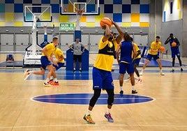 Angola, en mitad de un entrenamiento con el CB Gran Canaria.
