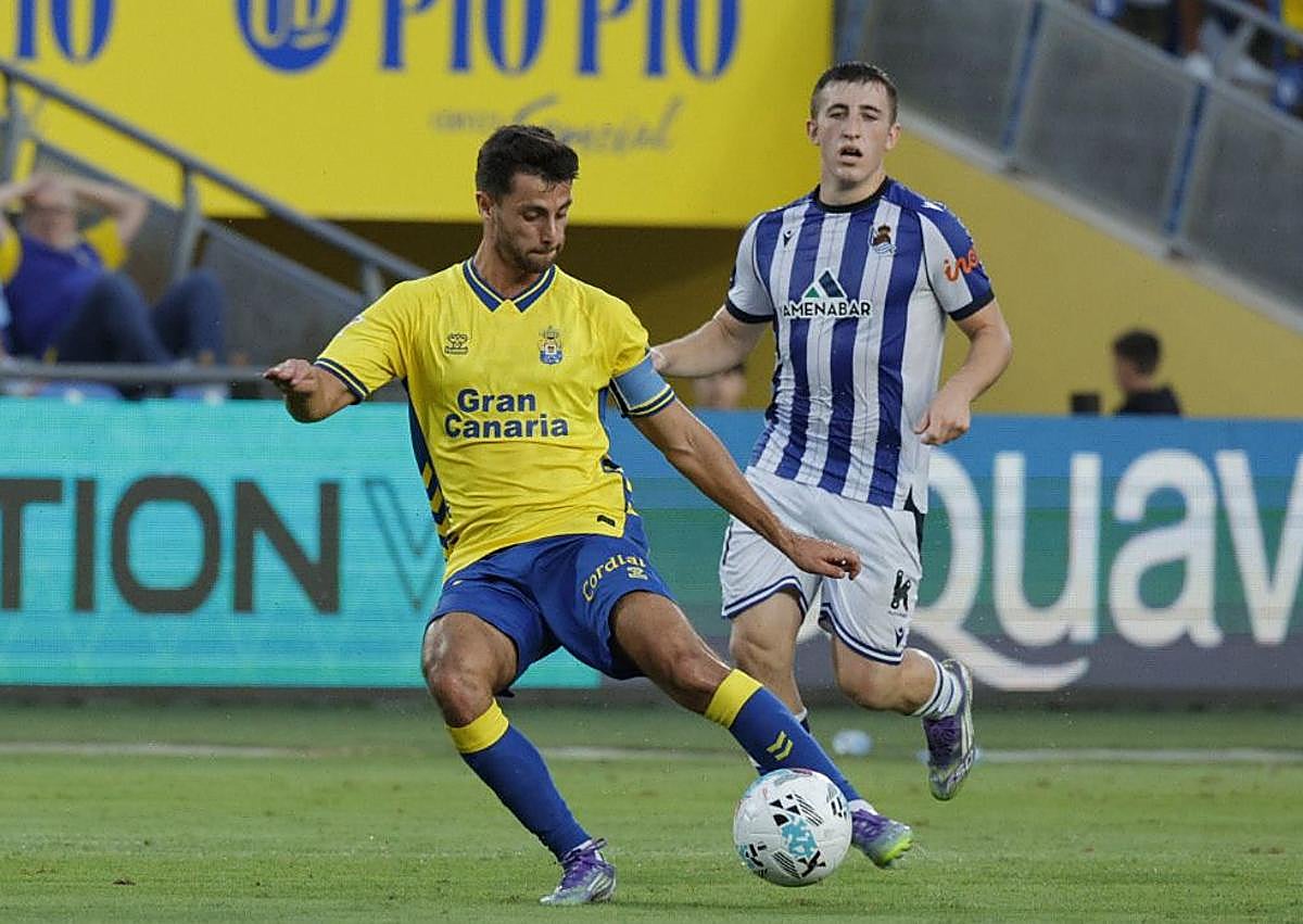 Imagen secundaria 1 - Iván Gil frena la ansiedad amarilla a base de goles