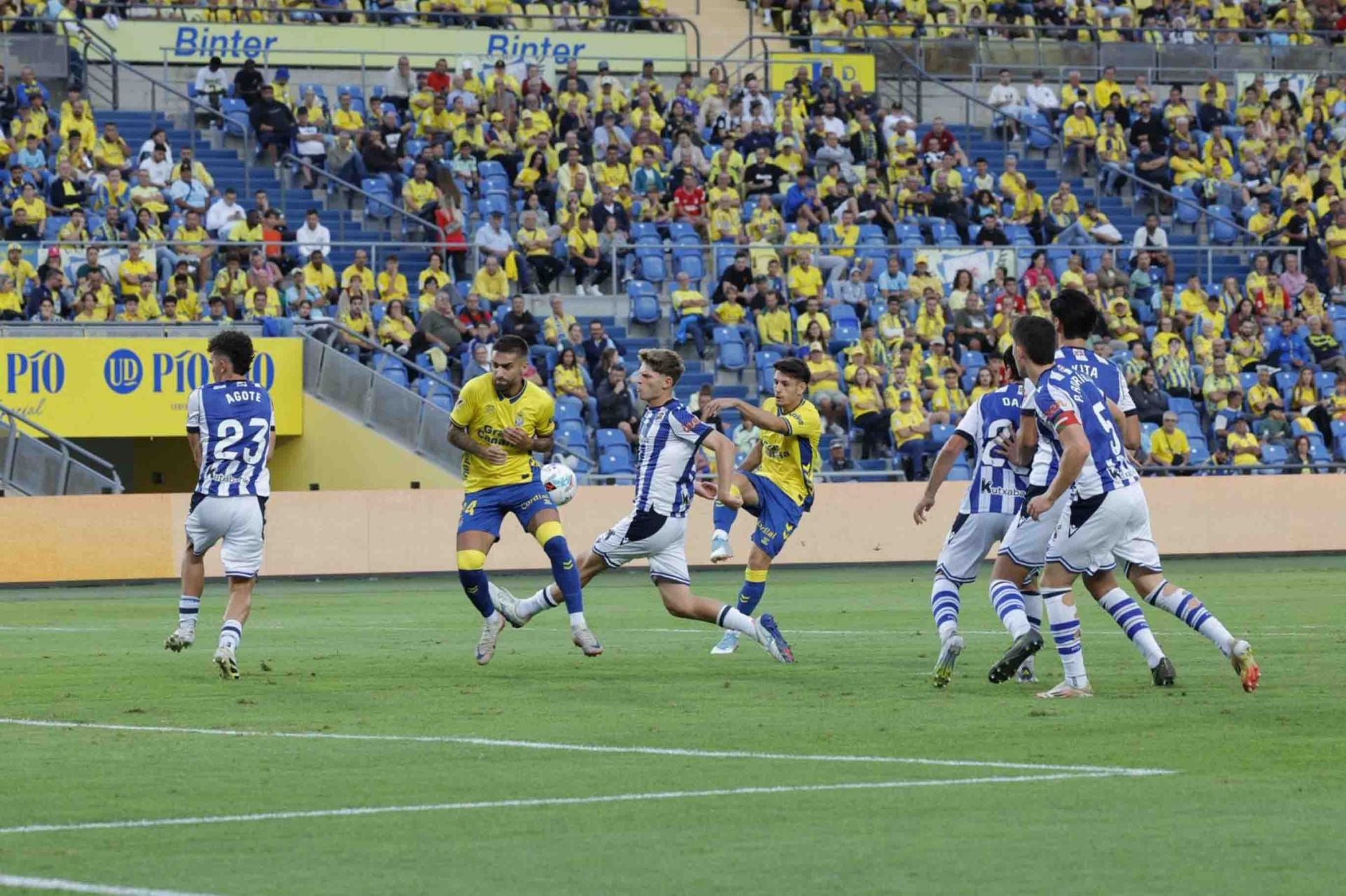 UD Las Palmas ante la Real Sociedad B, en imágenes