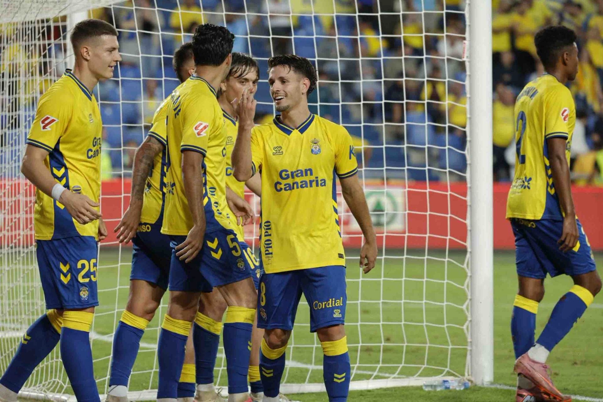 UD Las Palmas ante la Real Sociedad B, en imágenes