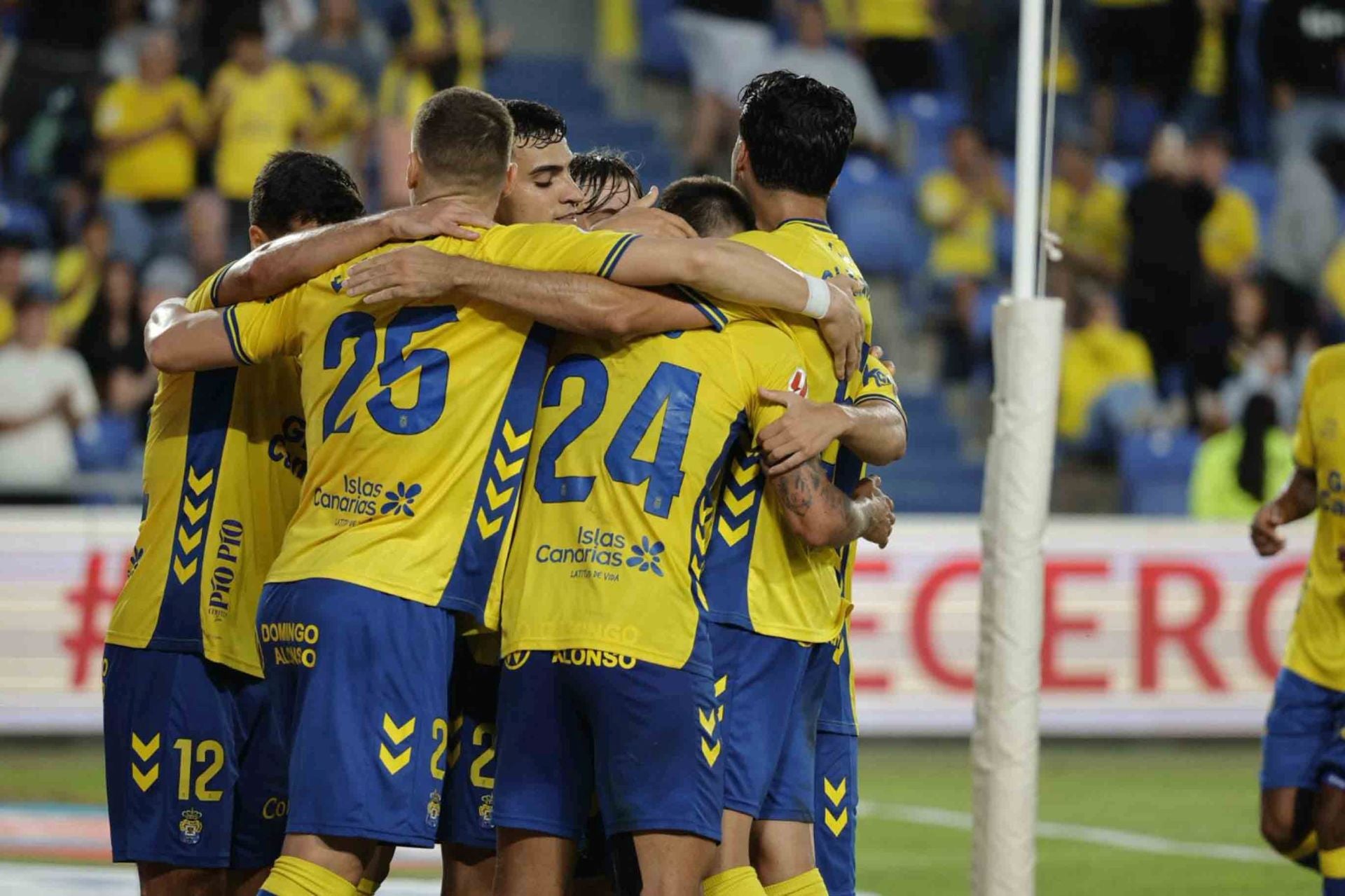 UD Las Palmas ante la Real Sociedad B, en imágenes