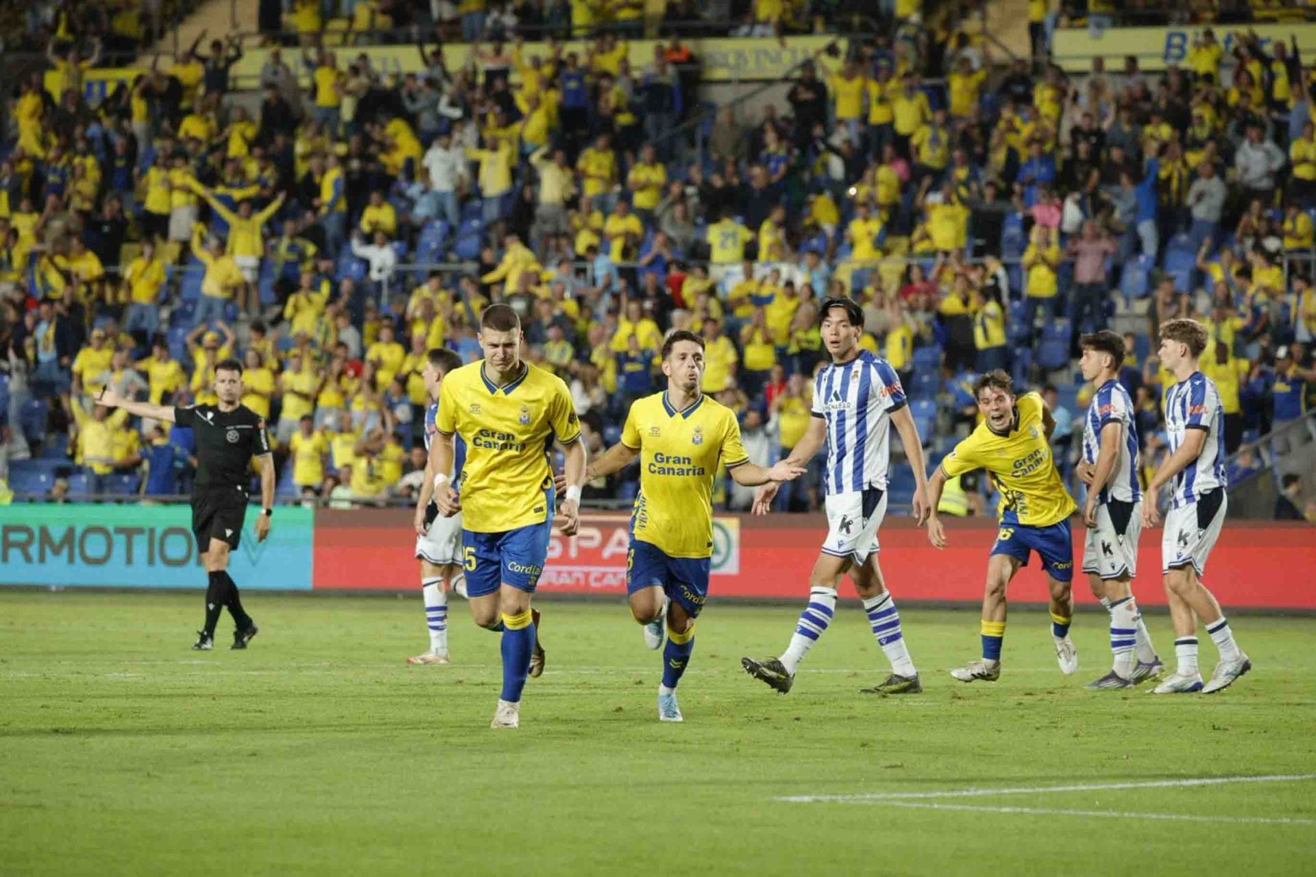UD Las Palmas ante la Real Sociedad B, en imágenes