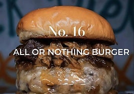Imagen de la hamburguesa en la lista World Best Steaks 2025