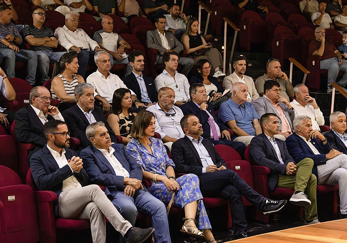 Imagen principal - Federación Interinsular de Fútbol de Las Palmas, un proyecto de presente y no solo de futuro