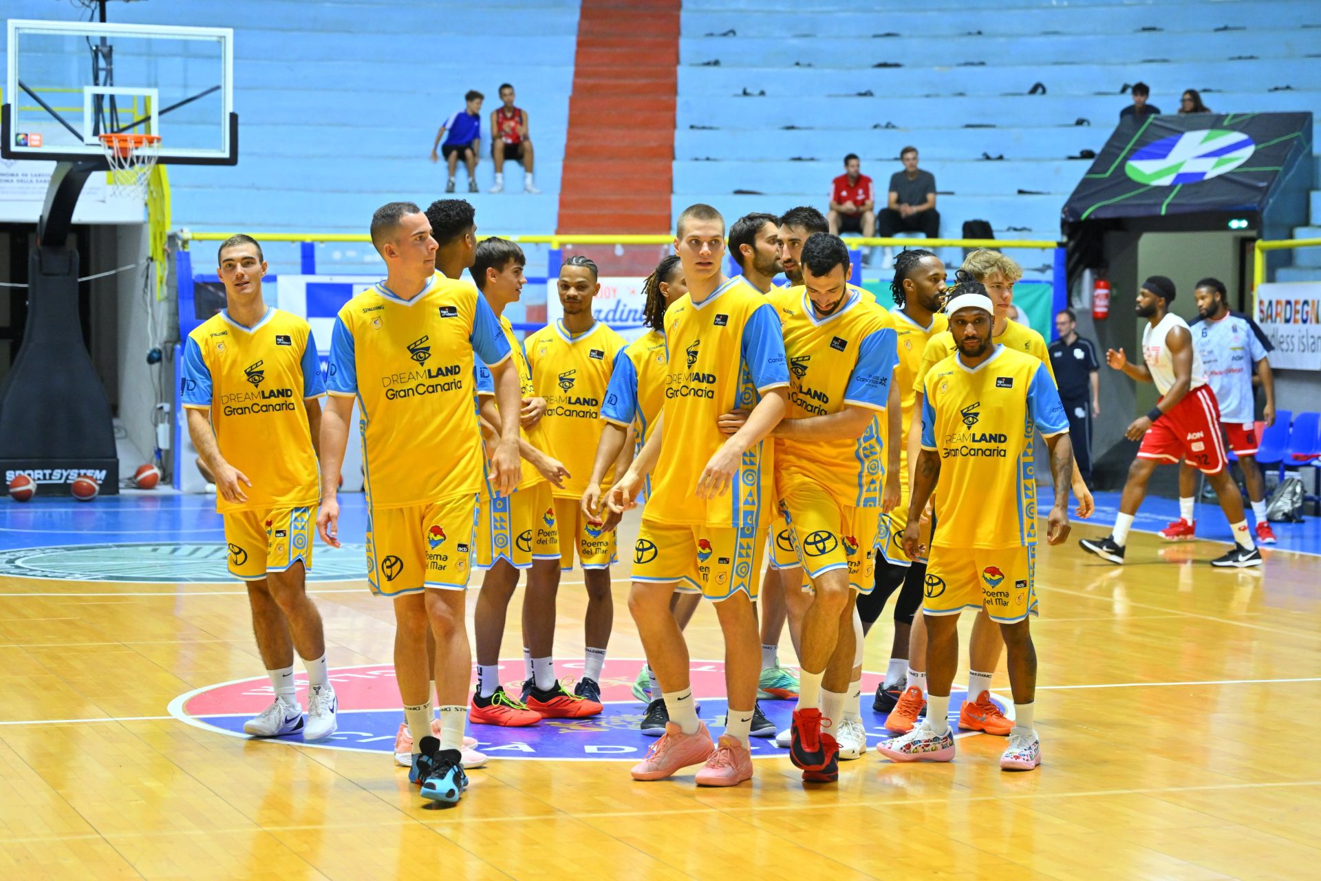 Schott partiipó con el Granca en el torneo en Italia.