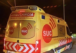 Una mujer en estado crítico tras ser rescatada de un incendio en su vivienda en Las Palmas de Gran Canaria