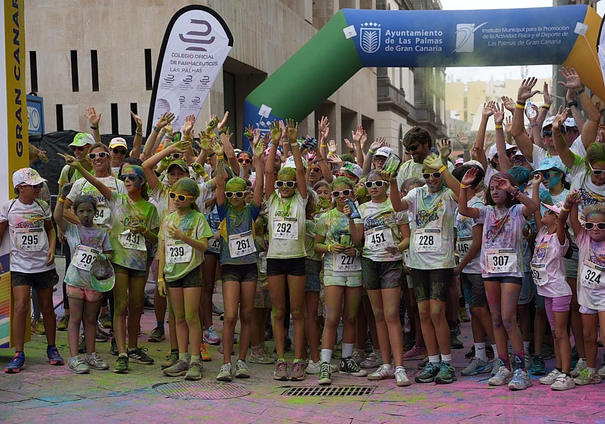 Un arcoíris de solidaridad en la Rainbow Familia Gran Canaria