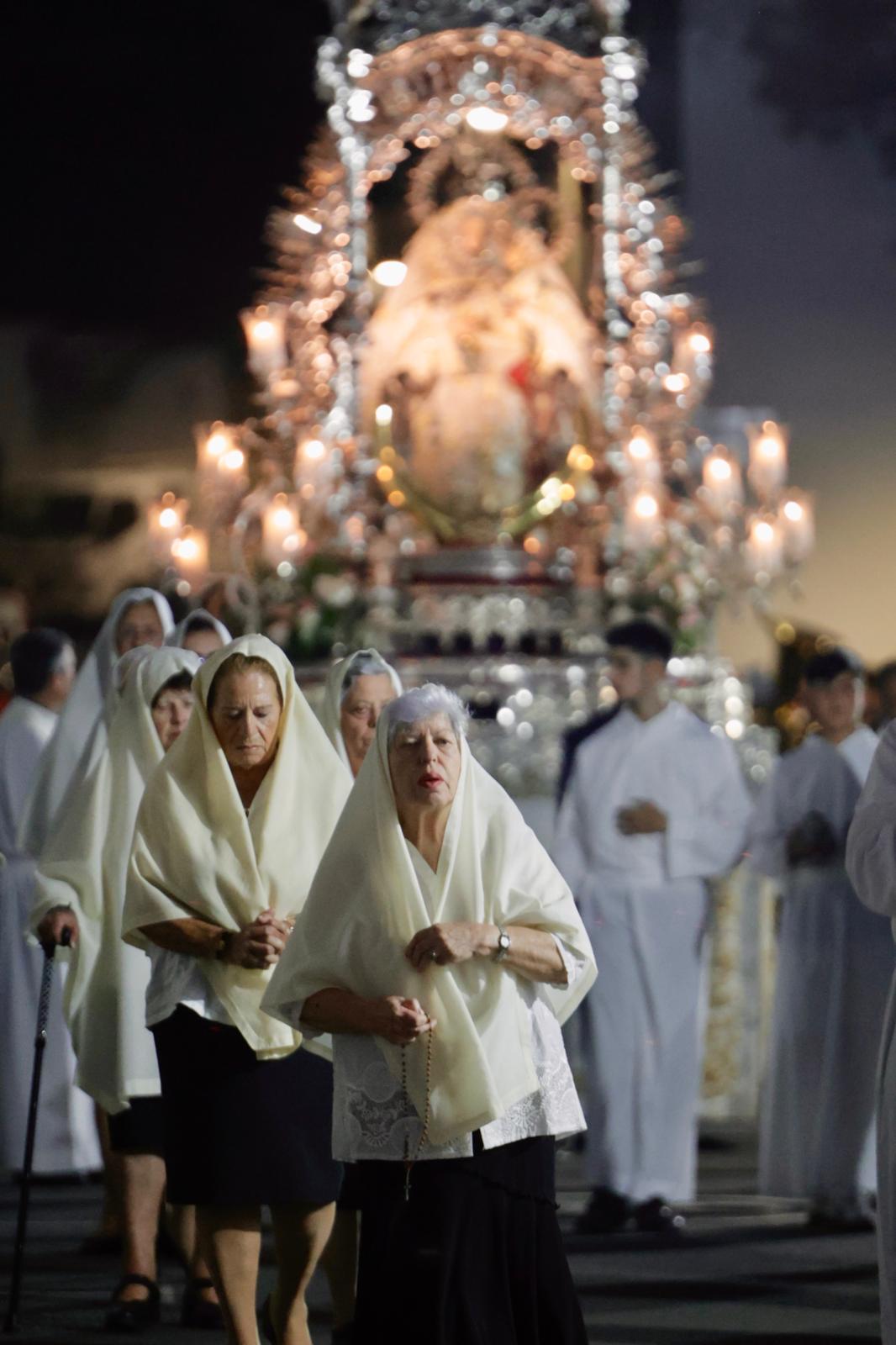 La procesión de Las Marías, en imágenes