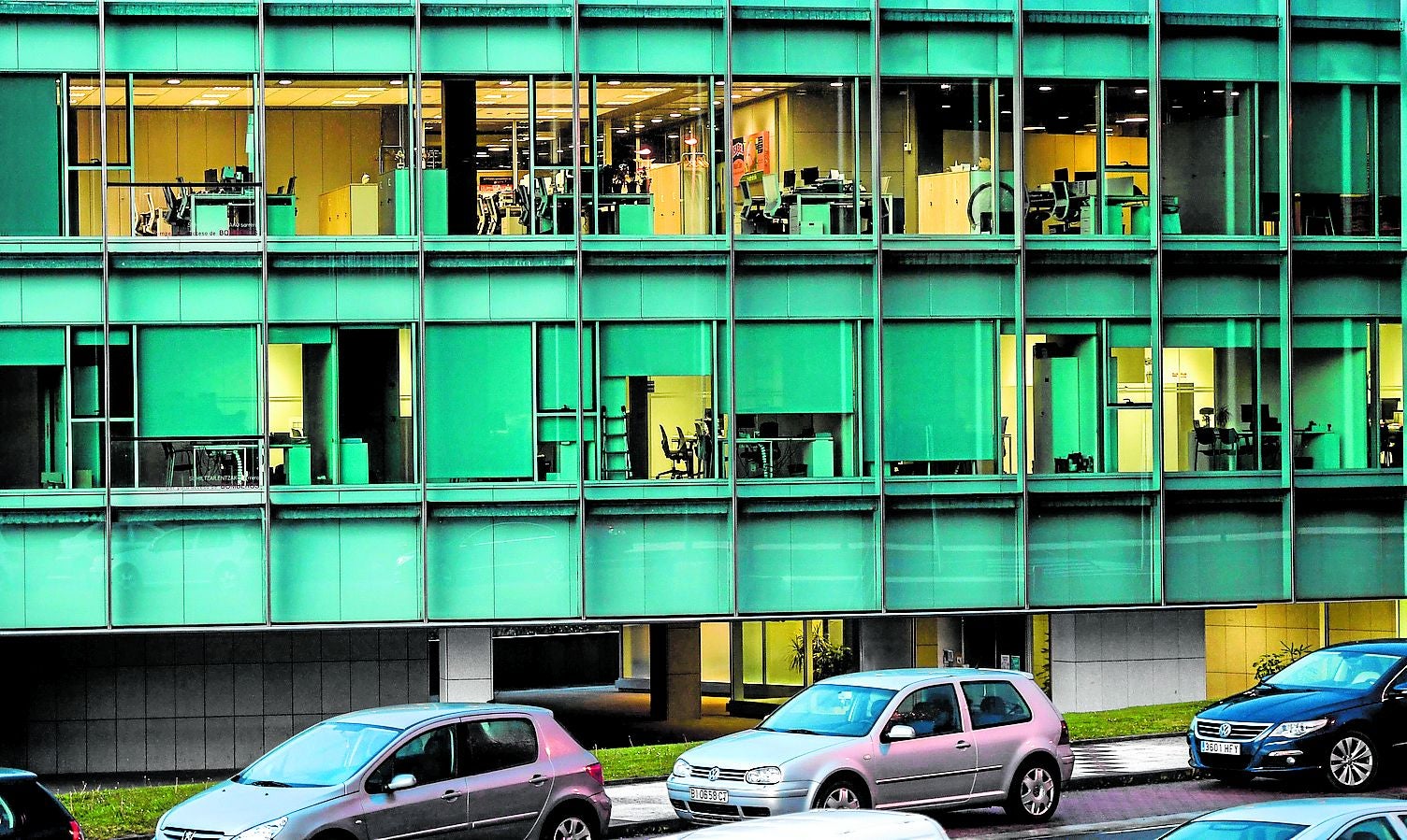 La gran farsa del absentismo: Crónica de un engaño perfectamente medido