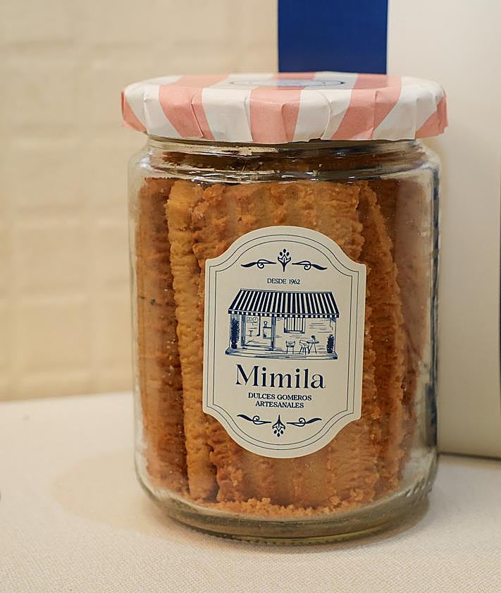 Imagen secundaria 2 - Galletas, vinos, aceites y miel disponibles en Mimila Delicatessen.