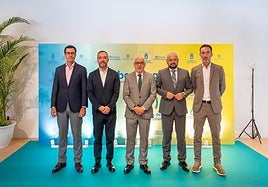 Pablo Llinares, Miguel Sanz, Antonio Morales, Carlos Álamo y Manuel Molina, en la inauguración.