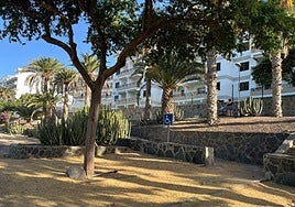 Señal en el parking de tierra del barranco de Joseíto, en San Agustín.