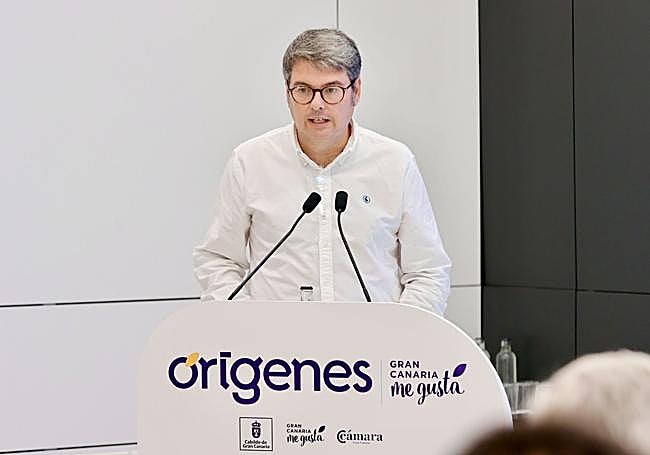 Juan Manuel Gabella director insular de Industria y Comercio del Cabildo de Gran Canaria durante la presentación del VIII Orígenes Gran Canaria