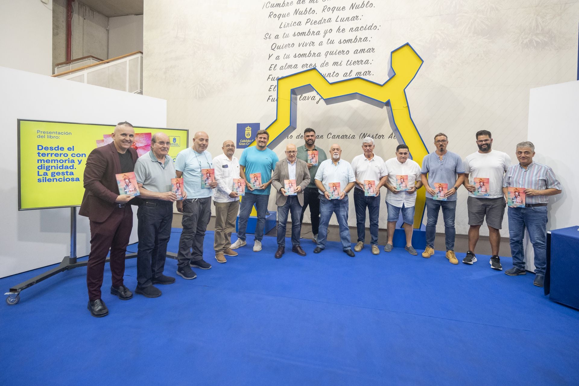 El Cabildo de Gran Canaria se vuelca con el libro &#039;Desde el terrero con memoria y dignidad&#039; sobre el legado del Pollo de La Barranquera I