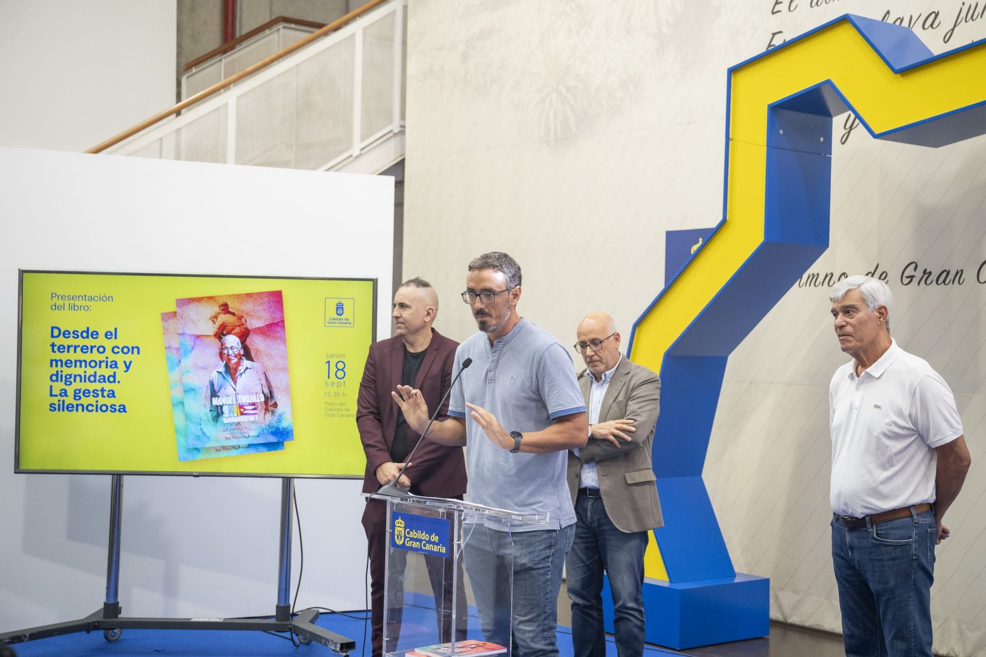 El Cabildo de Gran Canaria se vuelca con el libro &#039;Desde el terrero con memoria y dignidad&#039; sobre el legado del Pollo de La Barranquera I