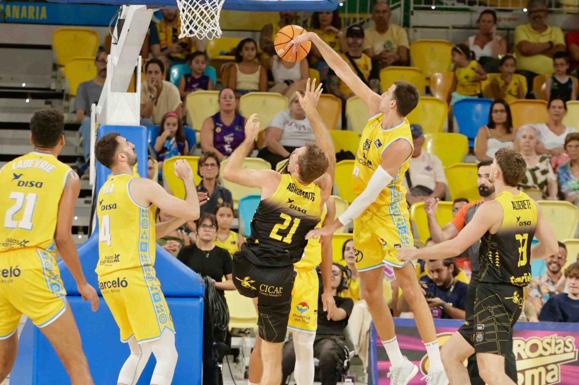 El Dreamland Gran Canaria se estrena esta temporada ante su afición en la Copa Canaria