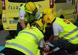 Personal del SUC dcurante una reanimación.