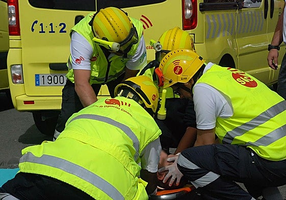 Personal del SUC dcurante una reanimación.