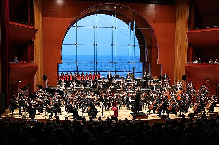 El Alfredo Kraus abrió ayer sus puertas para el arranque de la temporada de la OFGC.