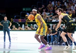 Tobey y Wong sacan el orgullo en la odisea del derbi (85-86)