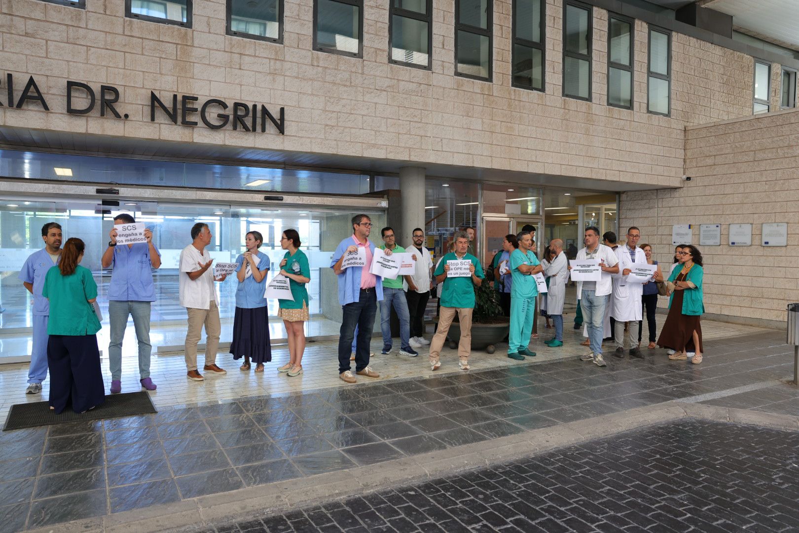 Los médicos arrancan la huelga por la estabilización