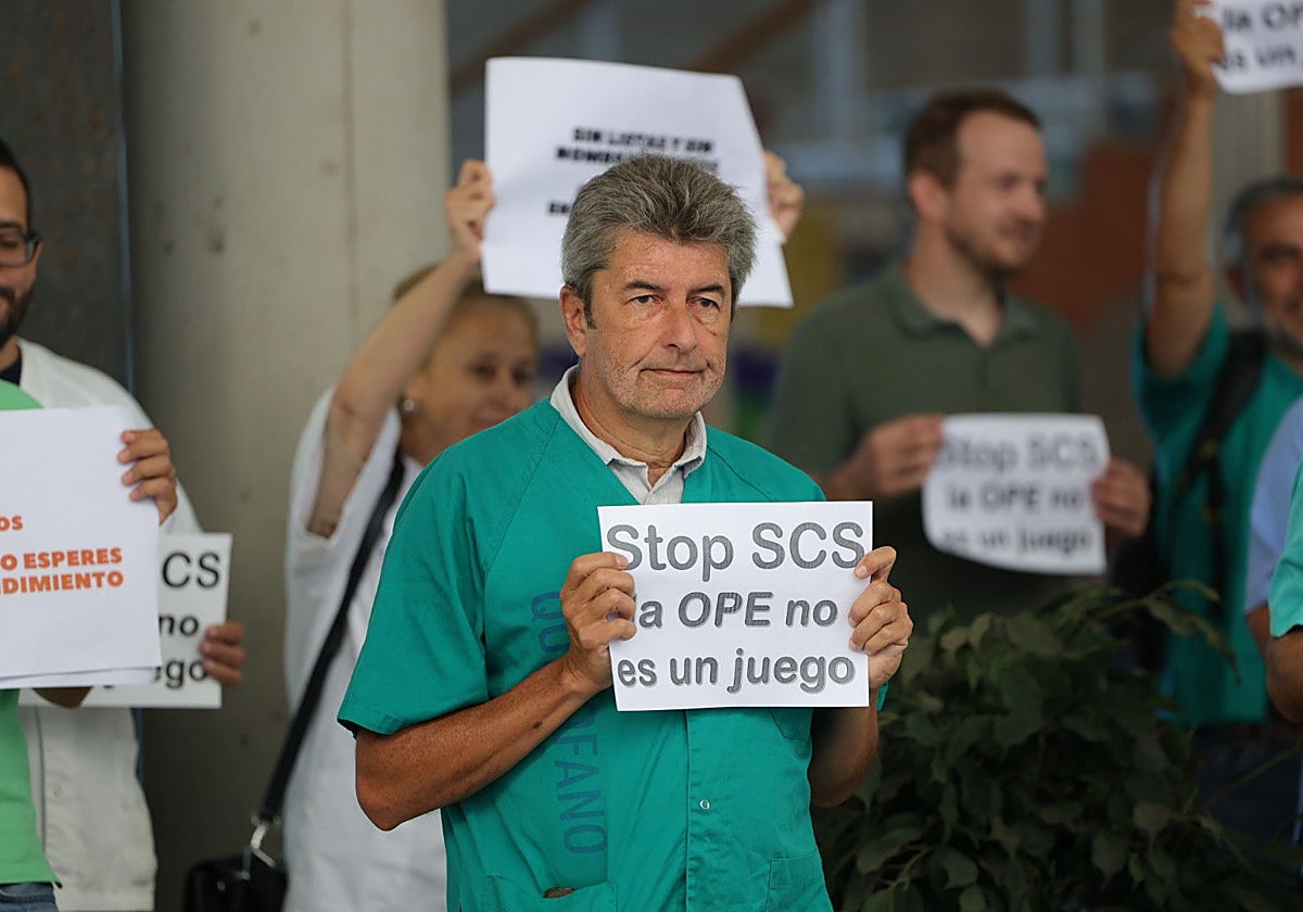 Los médicos arrancan la huelga por la estabilización